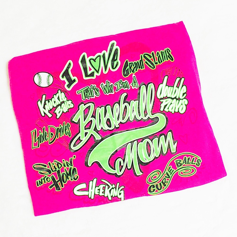 ⚾️Cute Baseball Mom Tee-Shirt“Sweet Thing Appeals”
